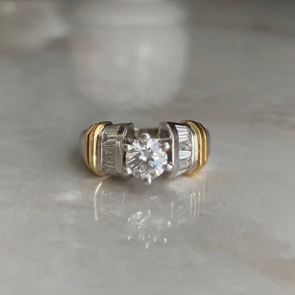18k diamond engagement ring